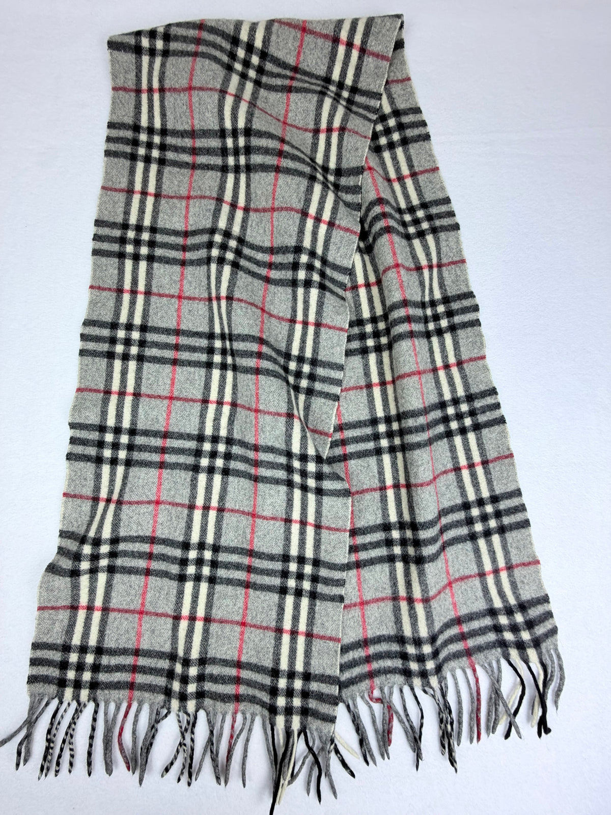 Burberrys of London Grey Nova Check Vintage Scarf 100% Lambswool Made in England