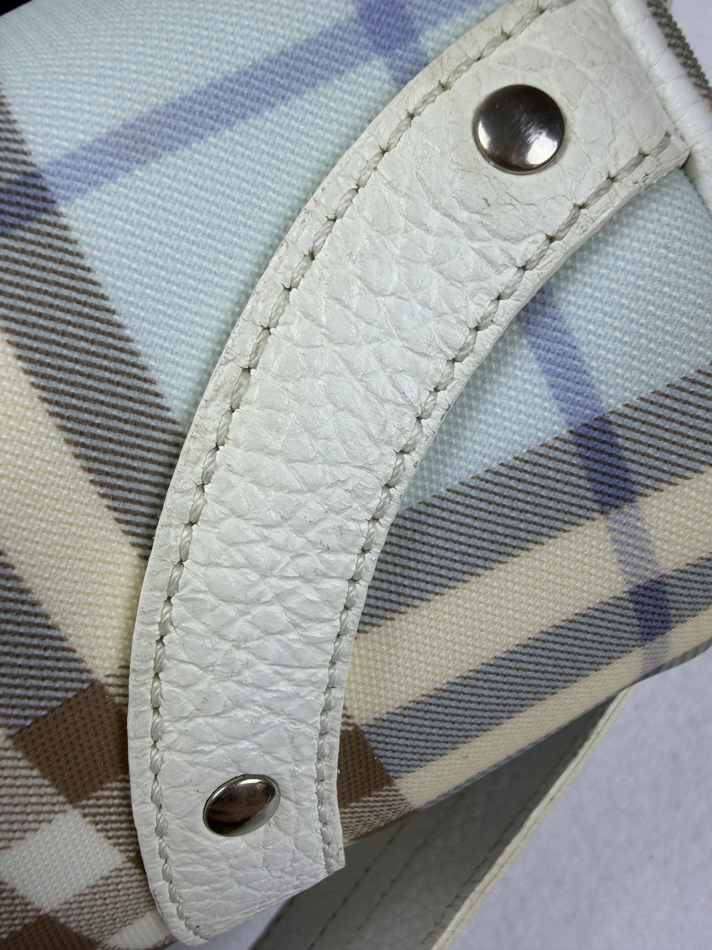 Authentic Vintage Burberry Blue Check Canvas White Leather Barrel Shoulder Bag