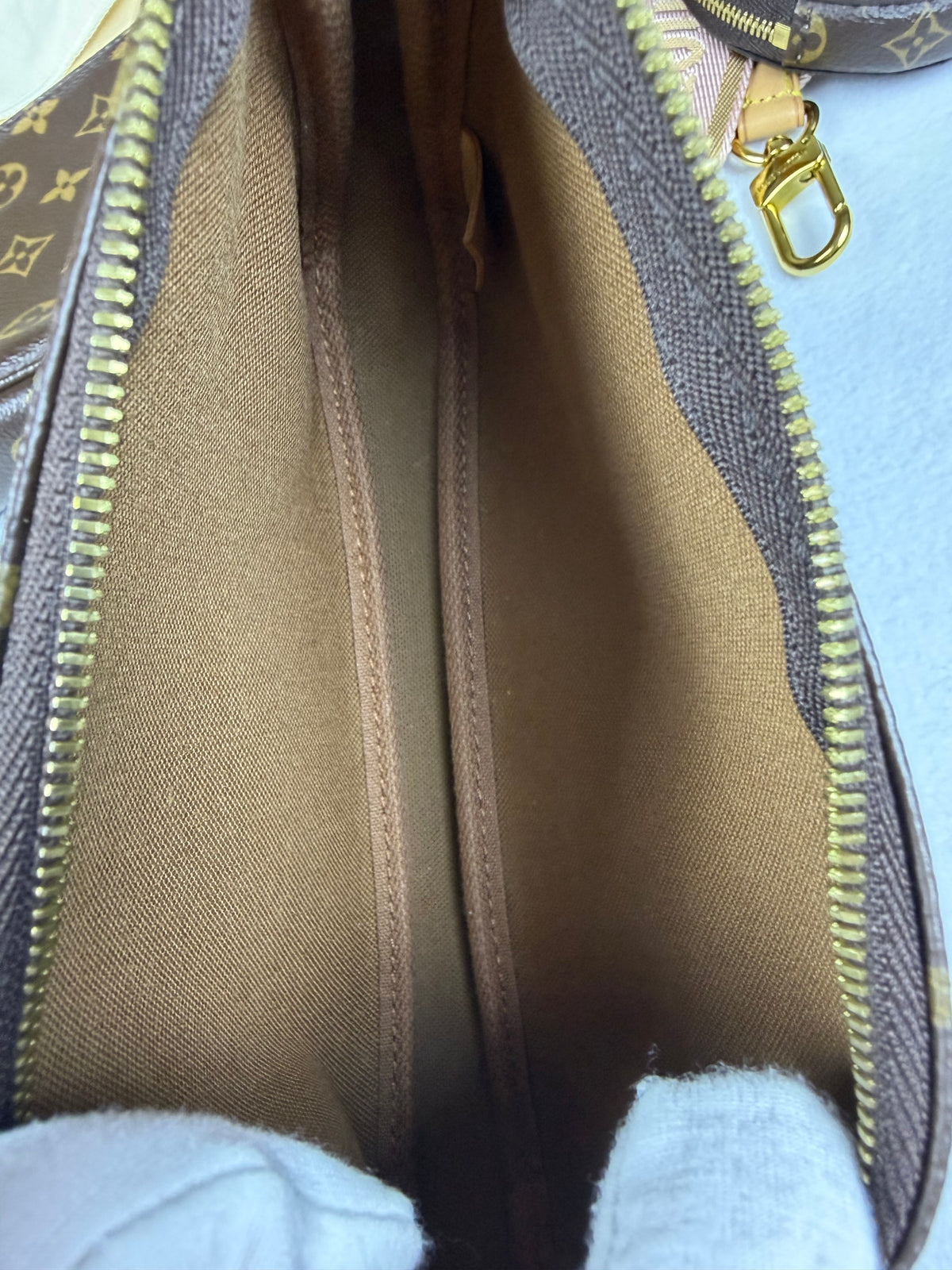 Louis Vuitton Monogram Multi Pochette Accessoires Crossbody Bag - Pink Jacquard Strap & Gold Hardware Set