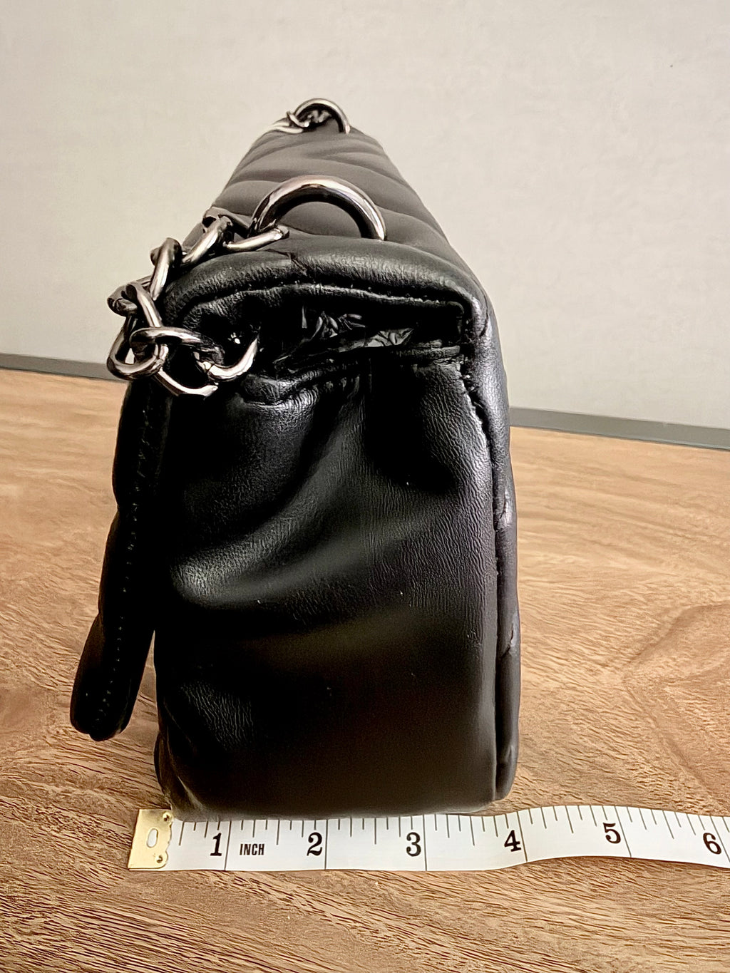 NWT Valentino Orlandi Black
Vegan Leather Quilted Gunmetal
Chain Shoulder Bag