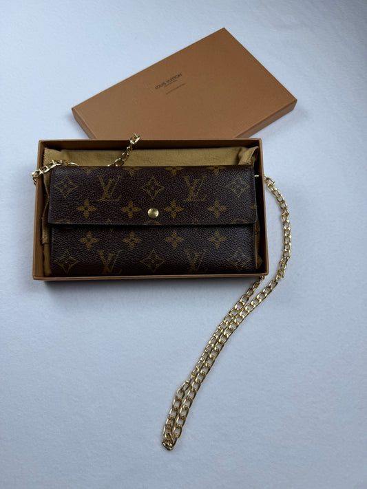 Louis Vuitton Monogram Sarah Wallet with Box & Dust bag, Unbranded Chain