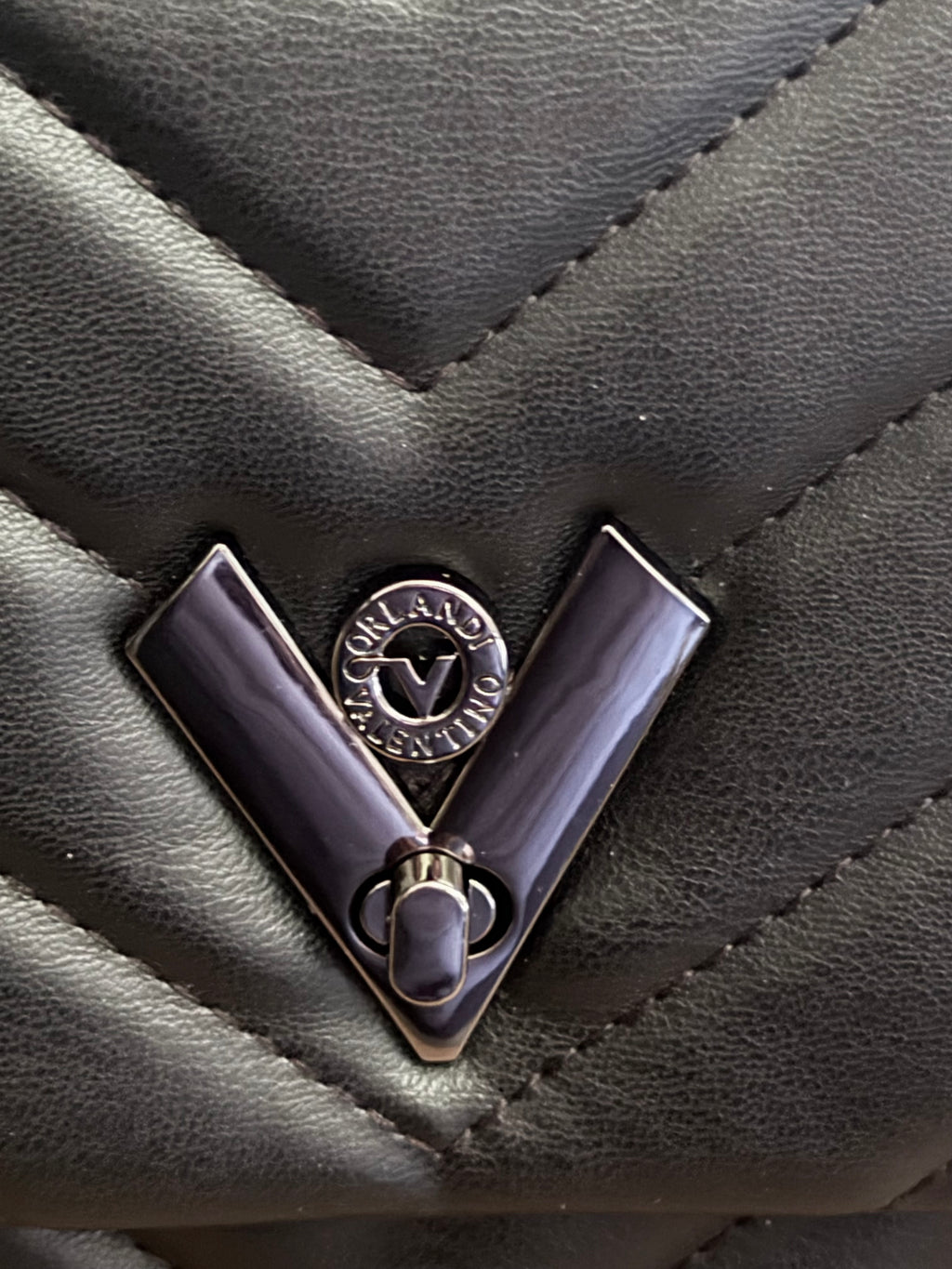 NWT Valentino Orlandi Black
Vegan Leather Quilted Gunmetal
Chain Shoulder Bag