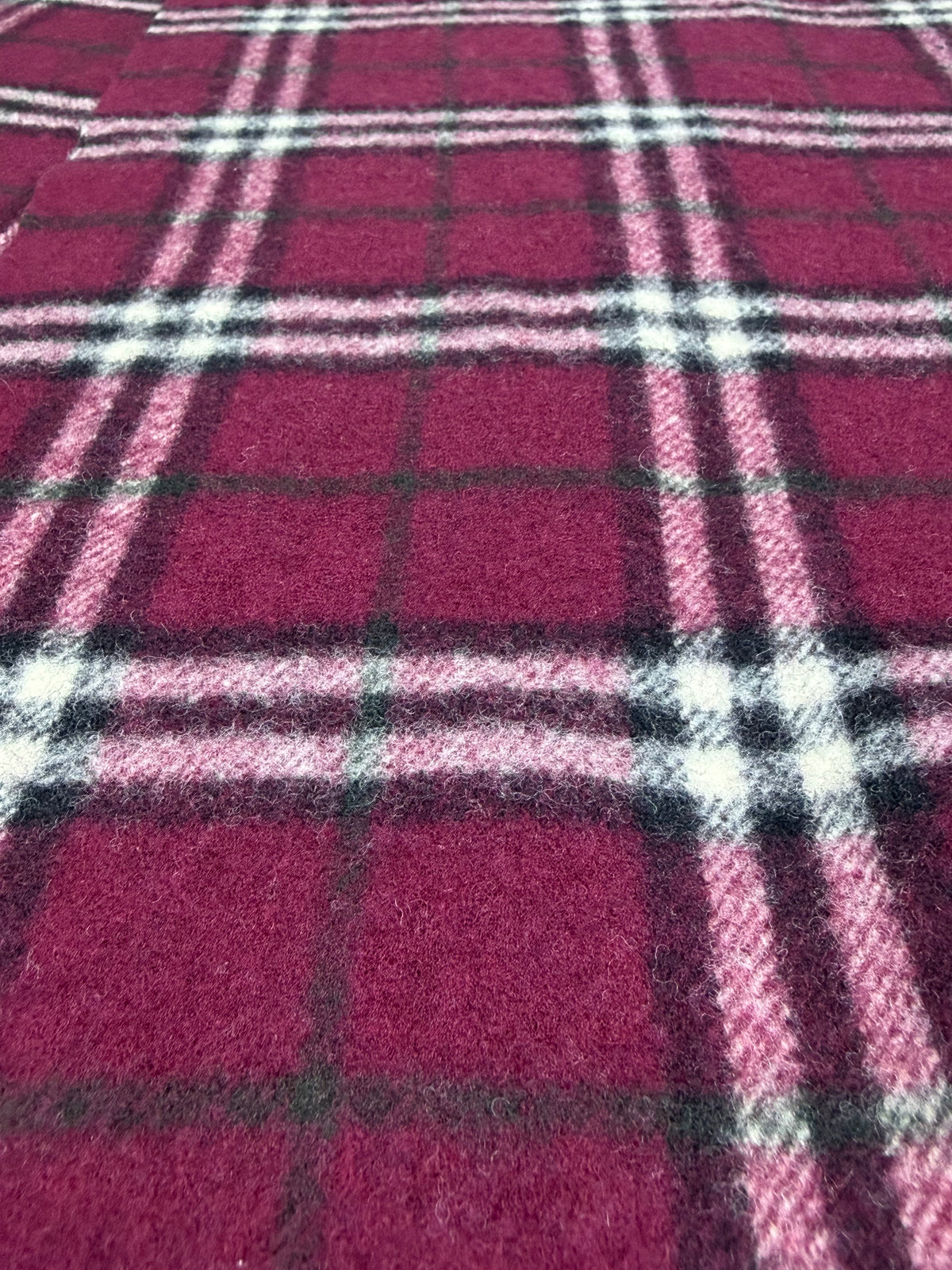 Burberrys of London Burgundy Plaid Vintage Scarf 100% Lambswool Made in England