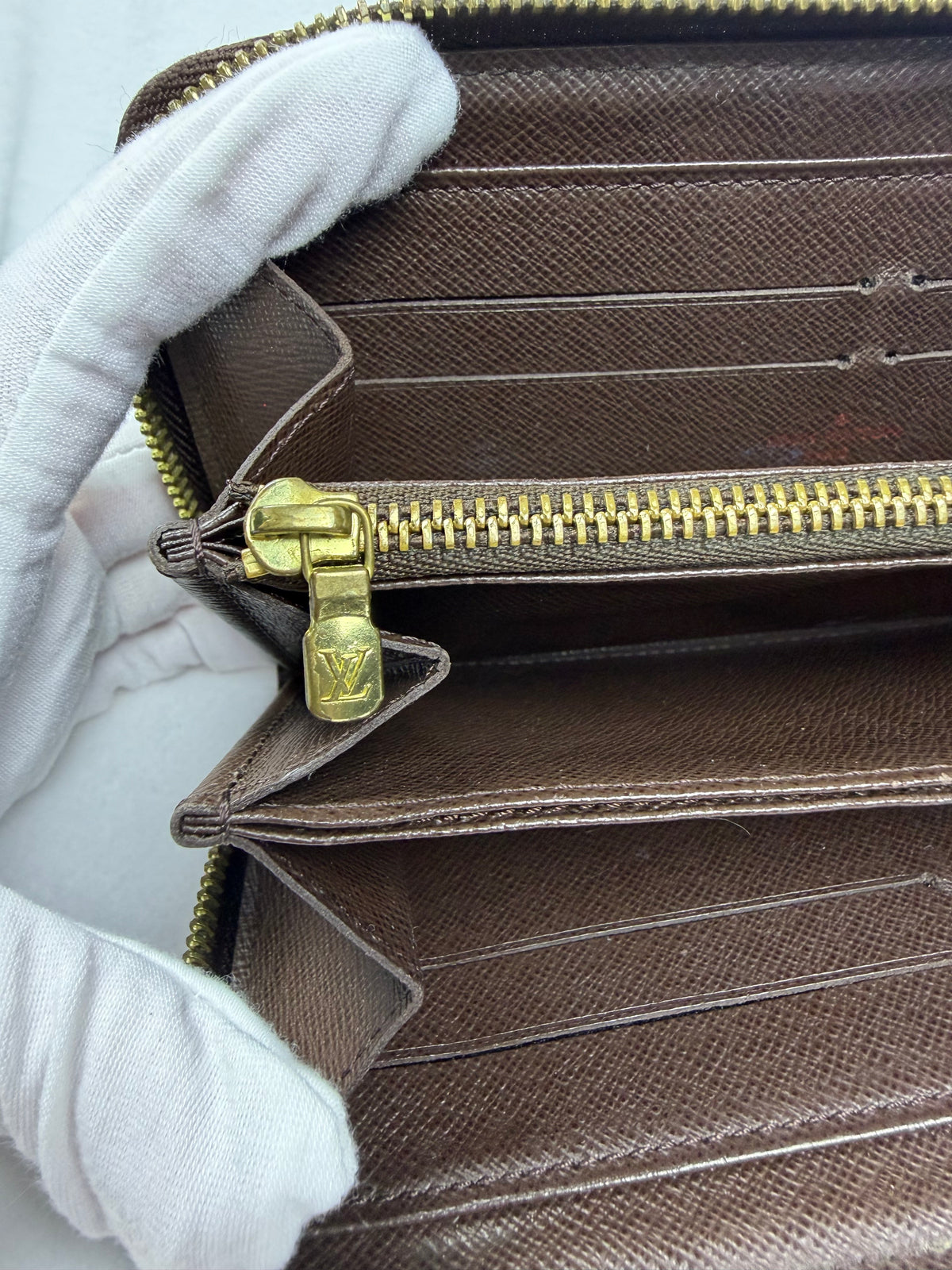 Louis Vuitton Damier Ebene Zippy Leather Wallet