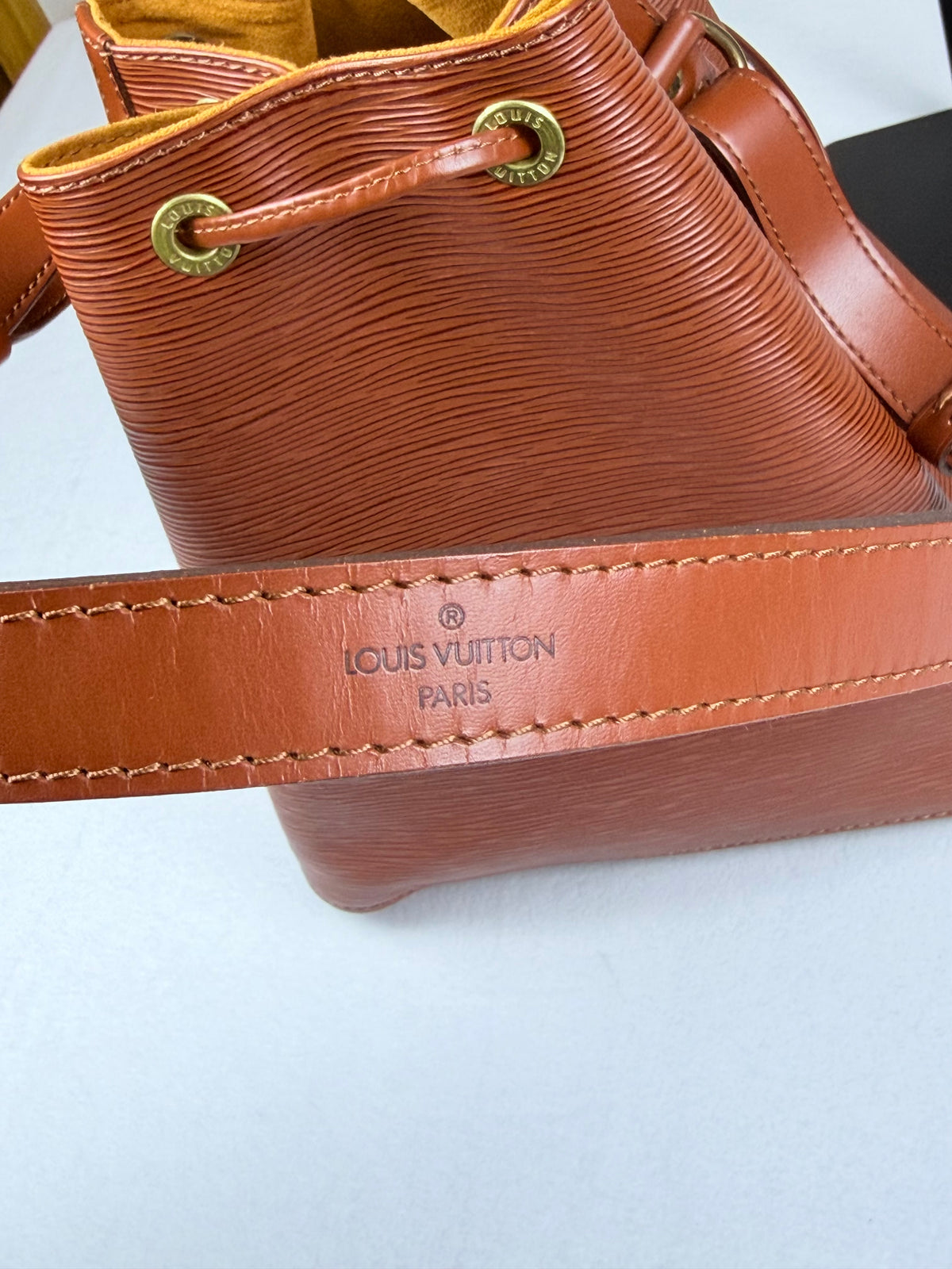 Louis Vuitton Epi Leather Vintage Noé Bucket Bag Brown Cognac Shoulder Bag 1993
